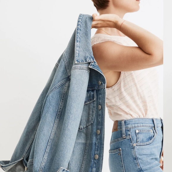 Madewell Oversized Trucker Jacket - Akenside Wash - Picture 2 of 7
